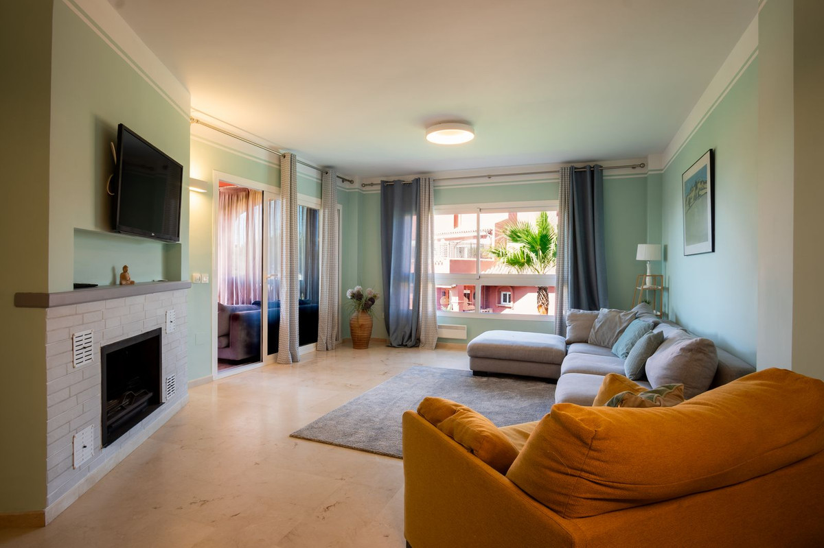 Appartement te koop in Elviria | 2 slaapkamers H5286139