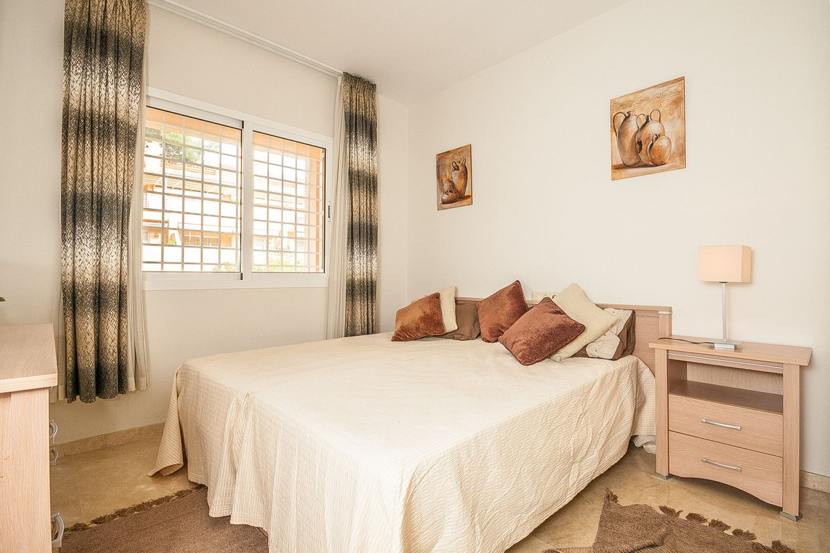 Appartement te koop in Elviria | 2 slaapkamers H5289625