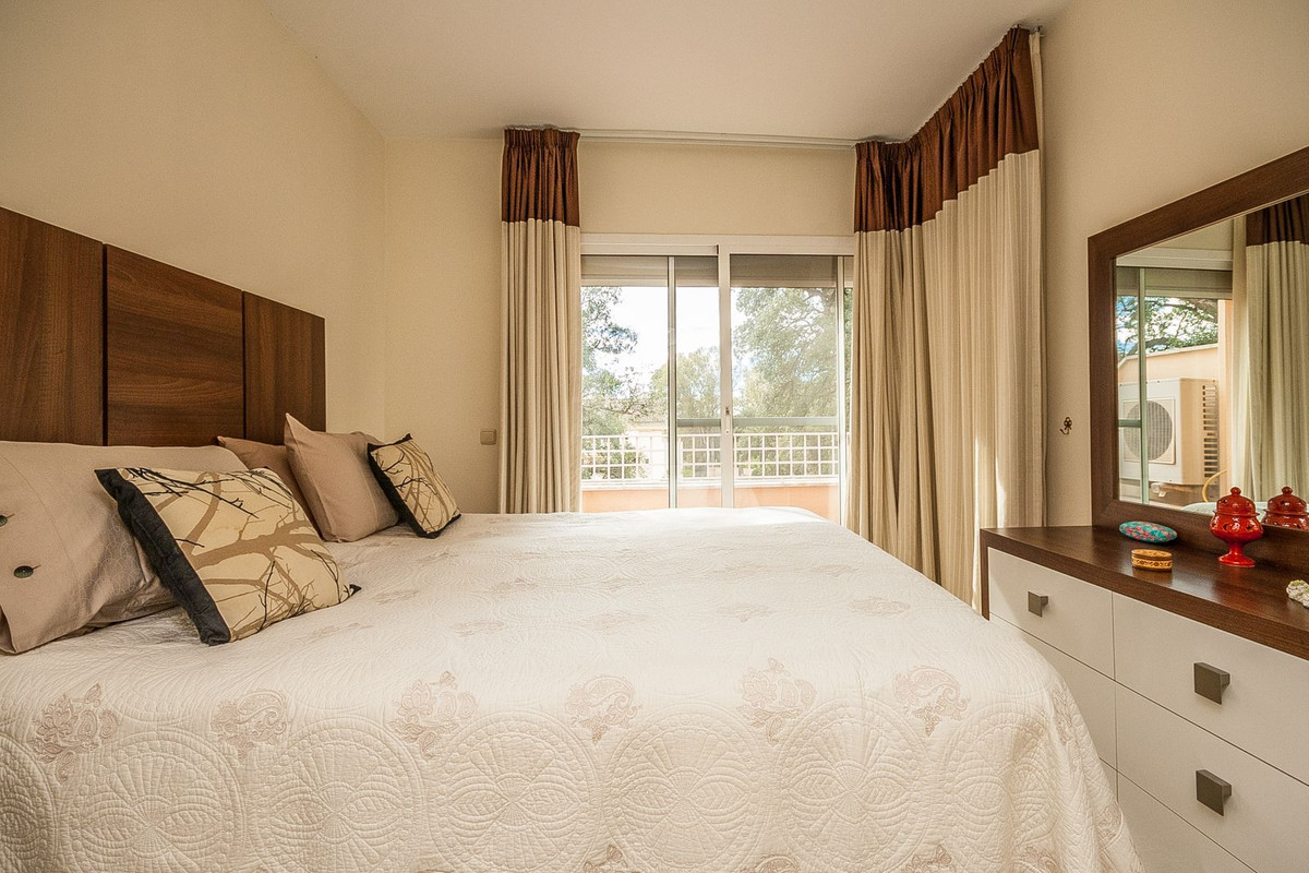 Appartement te koop in Elviria | 2 slaapkamers H5289625