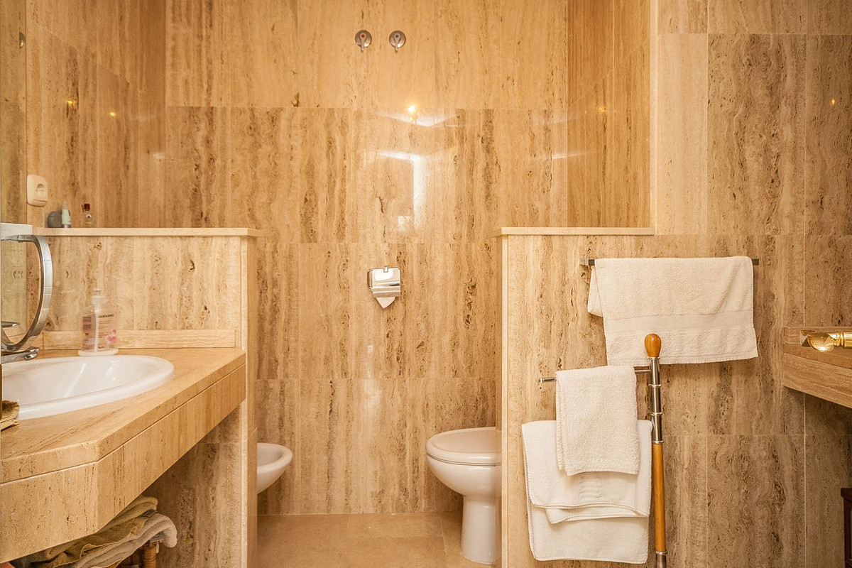 Appartement te koop in Elviria | 2 slaapkamers H5289625