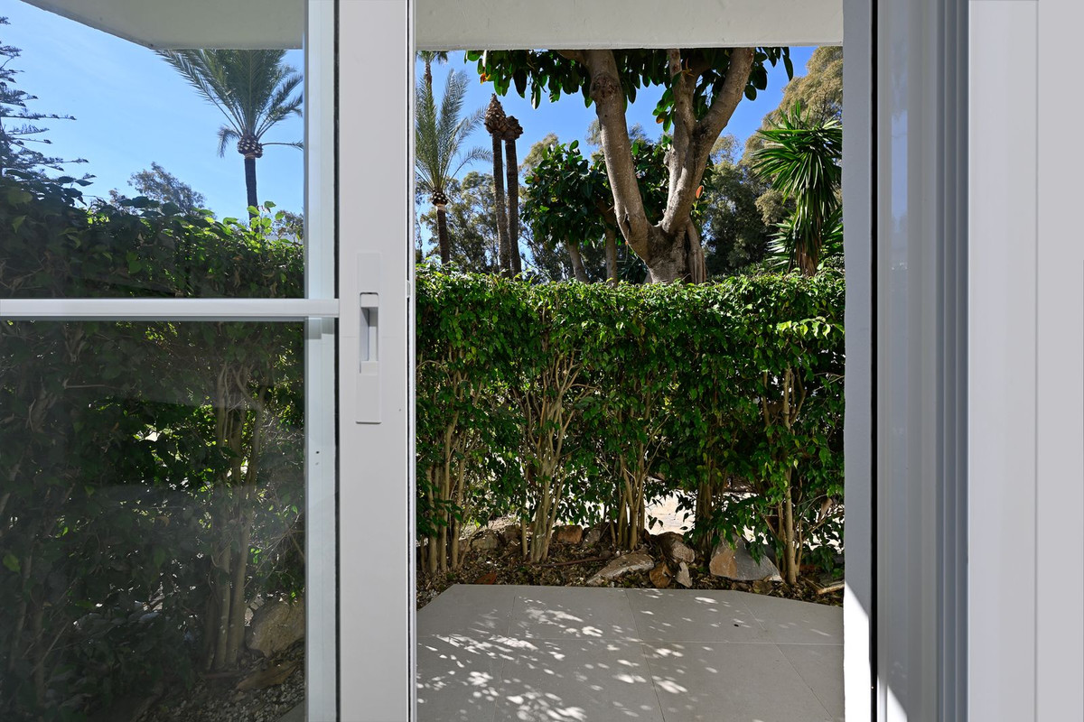 Appartement te koop in Elviria | 4 slaapkamers H5293117