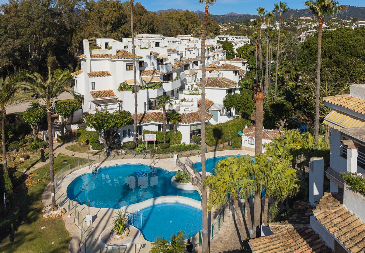 Appartement te koop in Elviria | 4 slaapkamers H5293117