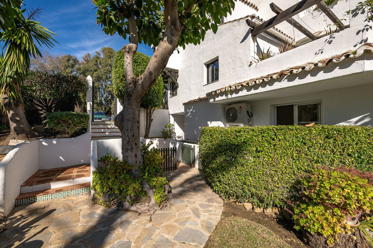 Appartement te koop in Elviria | 4 slaapkamers H5293117