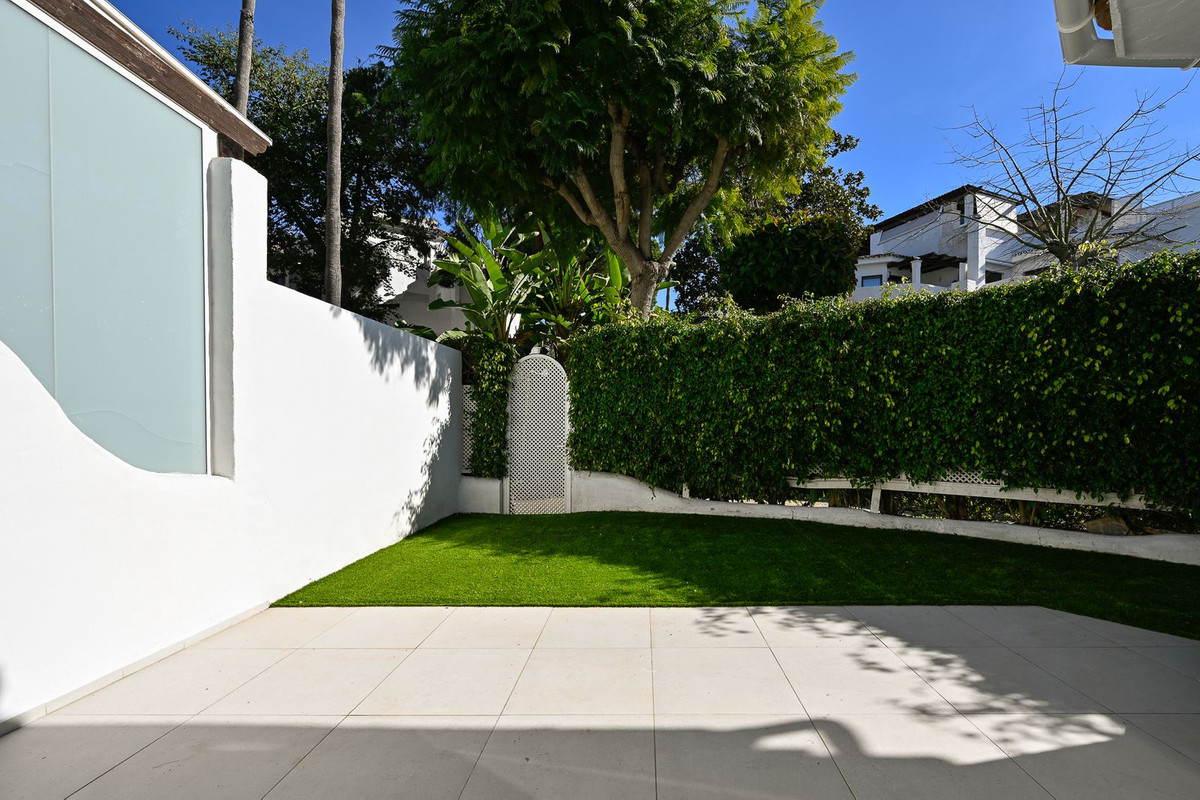 Appartement te koop in Elviria | 4 slaapkamers H5293117