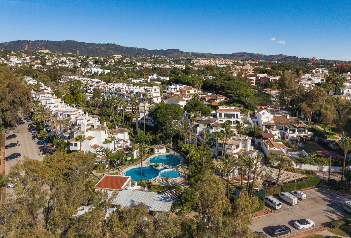 Appartement te koop in Elviria | 4 slaapkamers H5293117