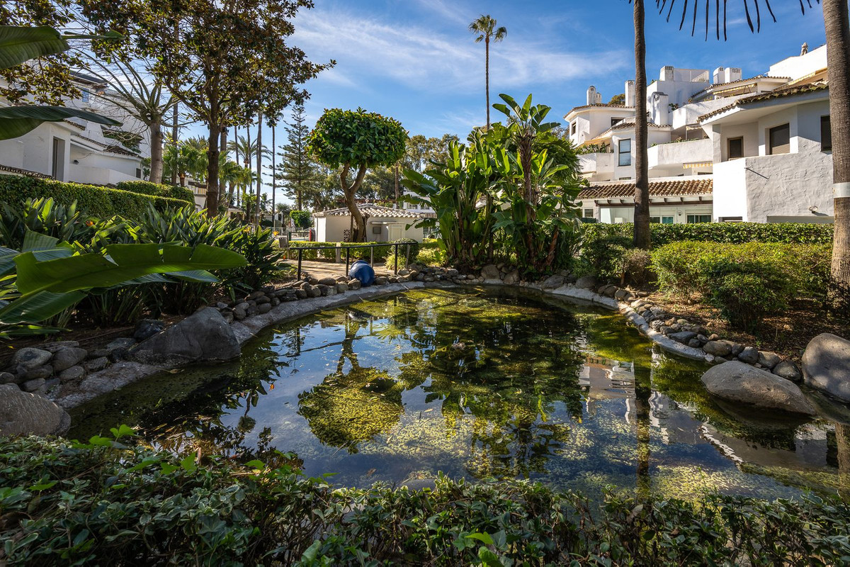 Appartement te koop in Elviria | 4 slaapkamers H5293117