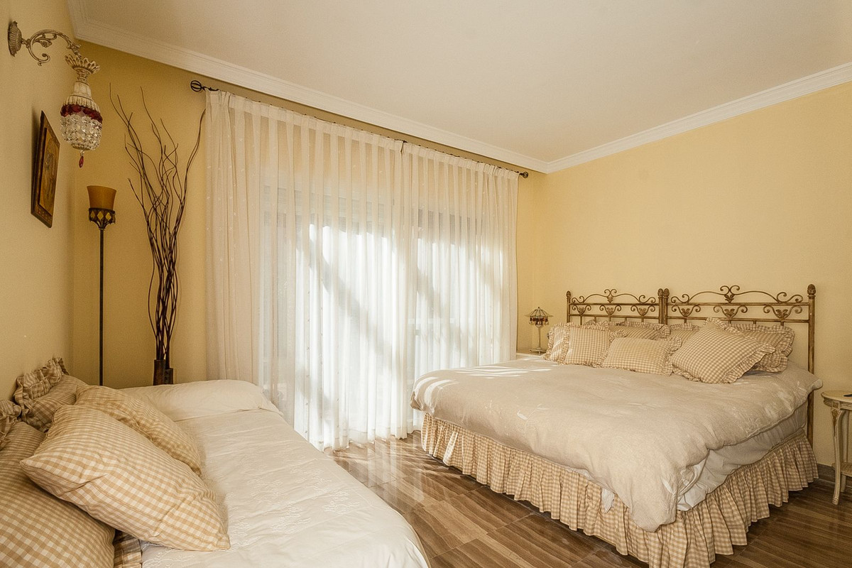 Appartement te koop in Elviria | 2 slaapkamers H5303278