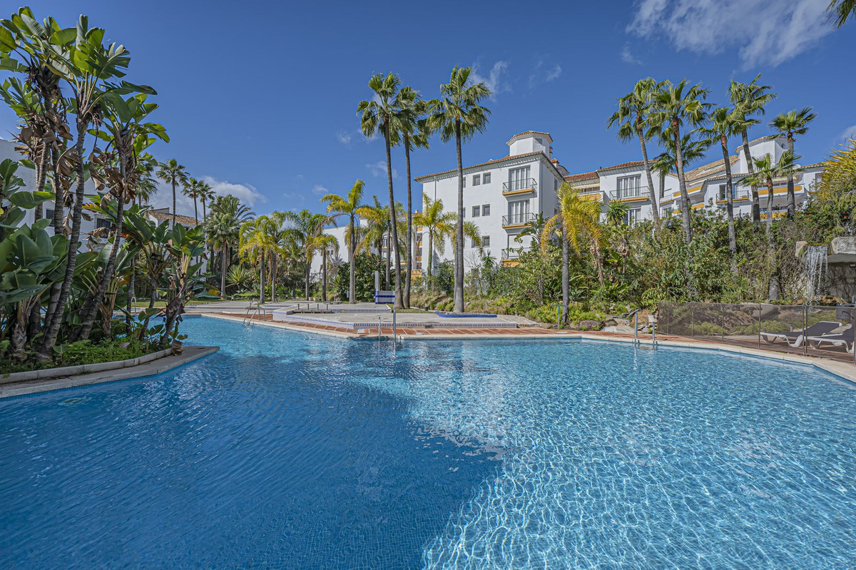 Appartement te koop in Elviria | 2 slaapkamers H5305678