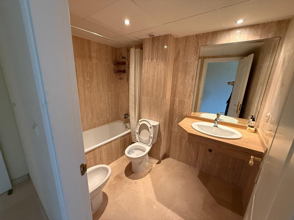 Appartement te koop in Elviria | 2 slaapkamers H5307307