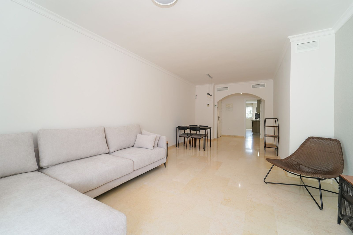 Penthouse te koop in Elviria | 2 slaapkamers H5308066