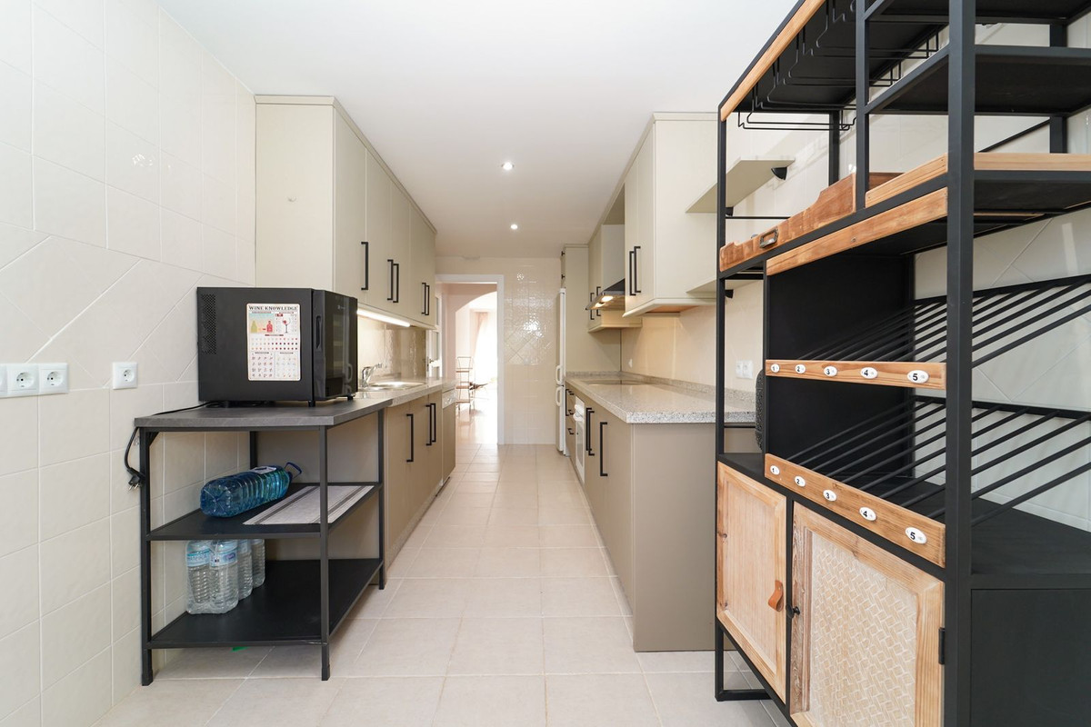 Penthouse te koop in Elviria | 2 slaapkamers H5308066