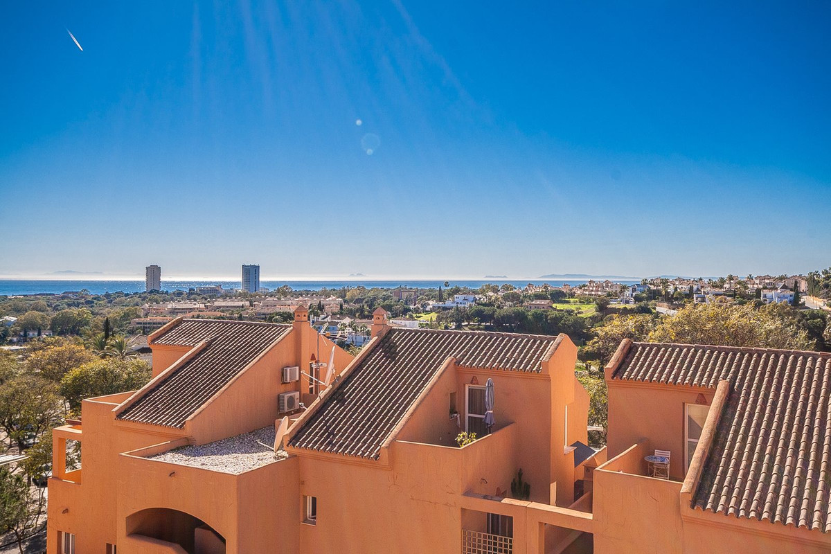 Penthouse te koop in Elviria | 2 slaapkamers H5308120