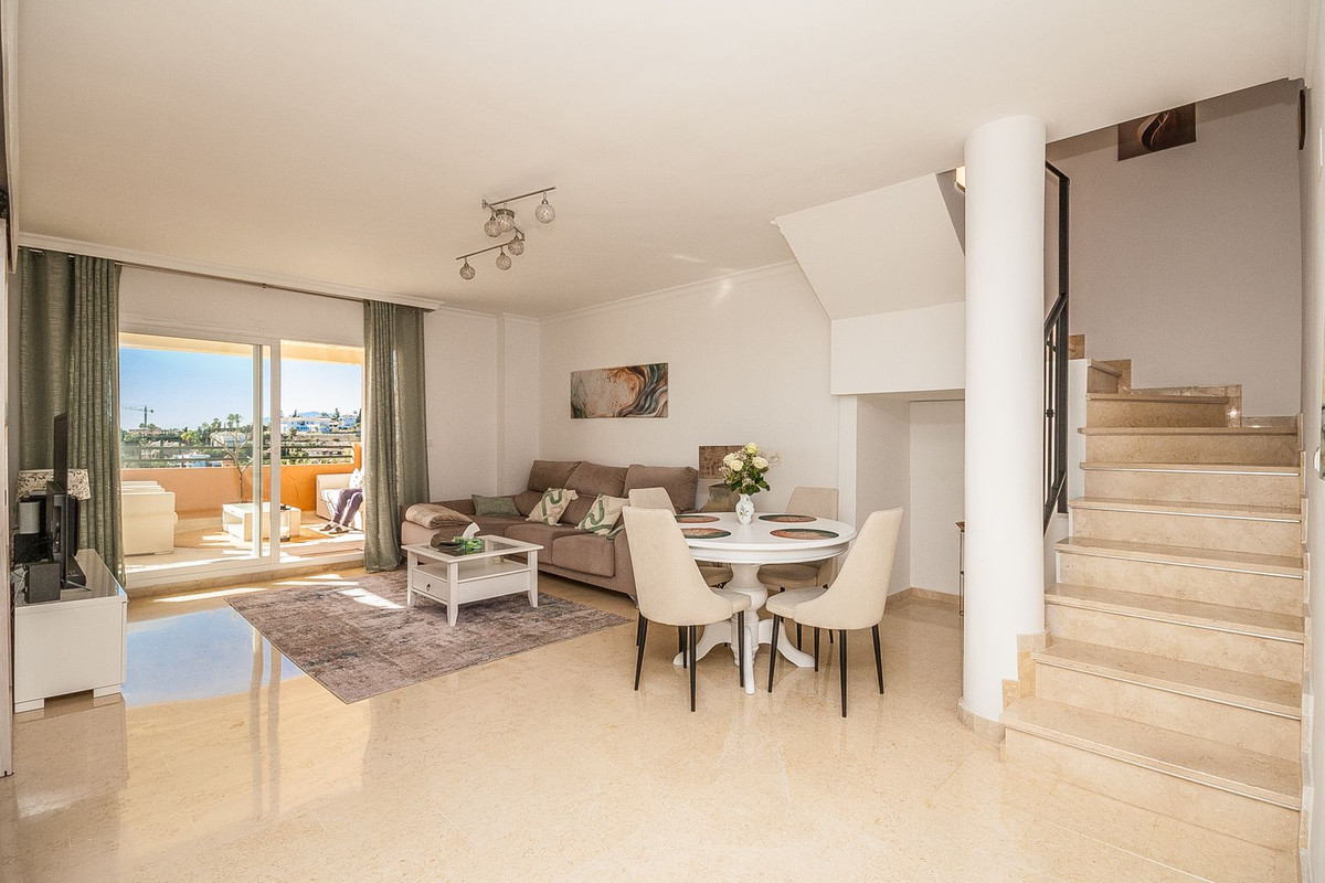 Penthouse te koop in Elviria | 2 slaapkamers H5308120