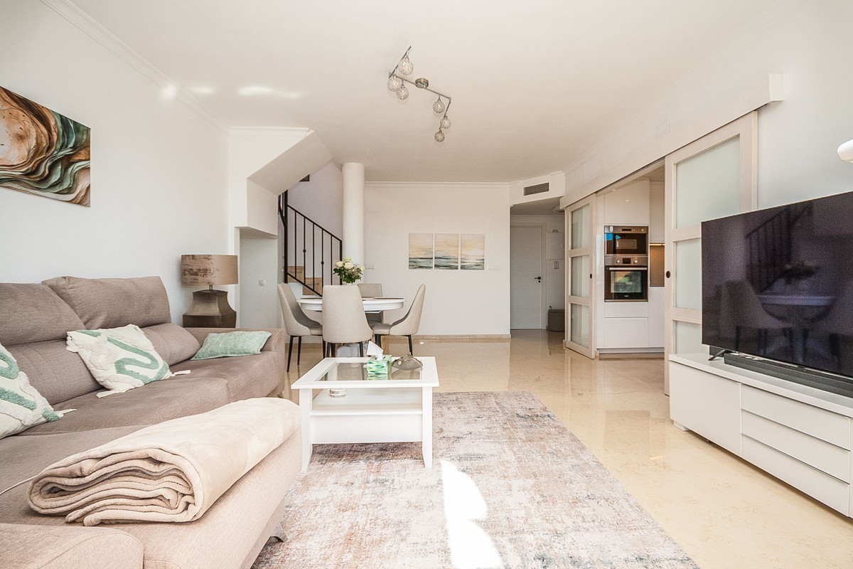 Penthouse te koop in Elviria | 2 slaapkamers H5308120