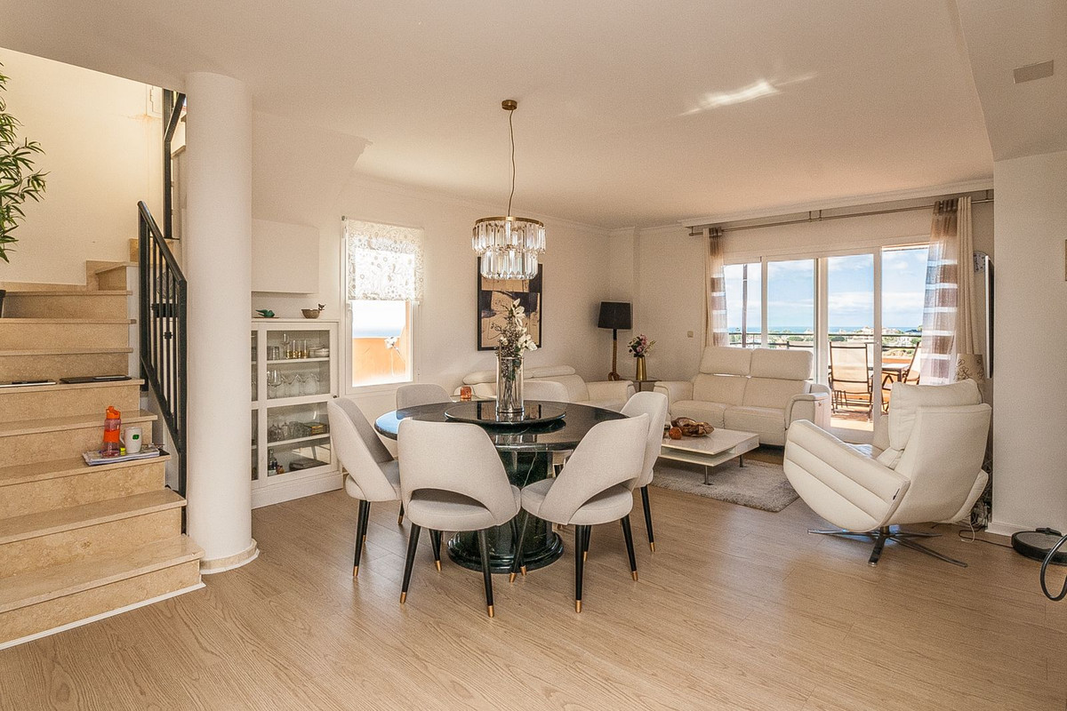 Penthouse te koop in Elviria | 2 slaapkamers H5308147