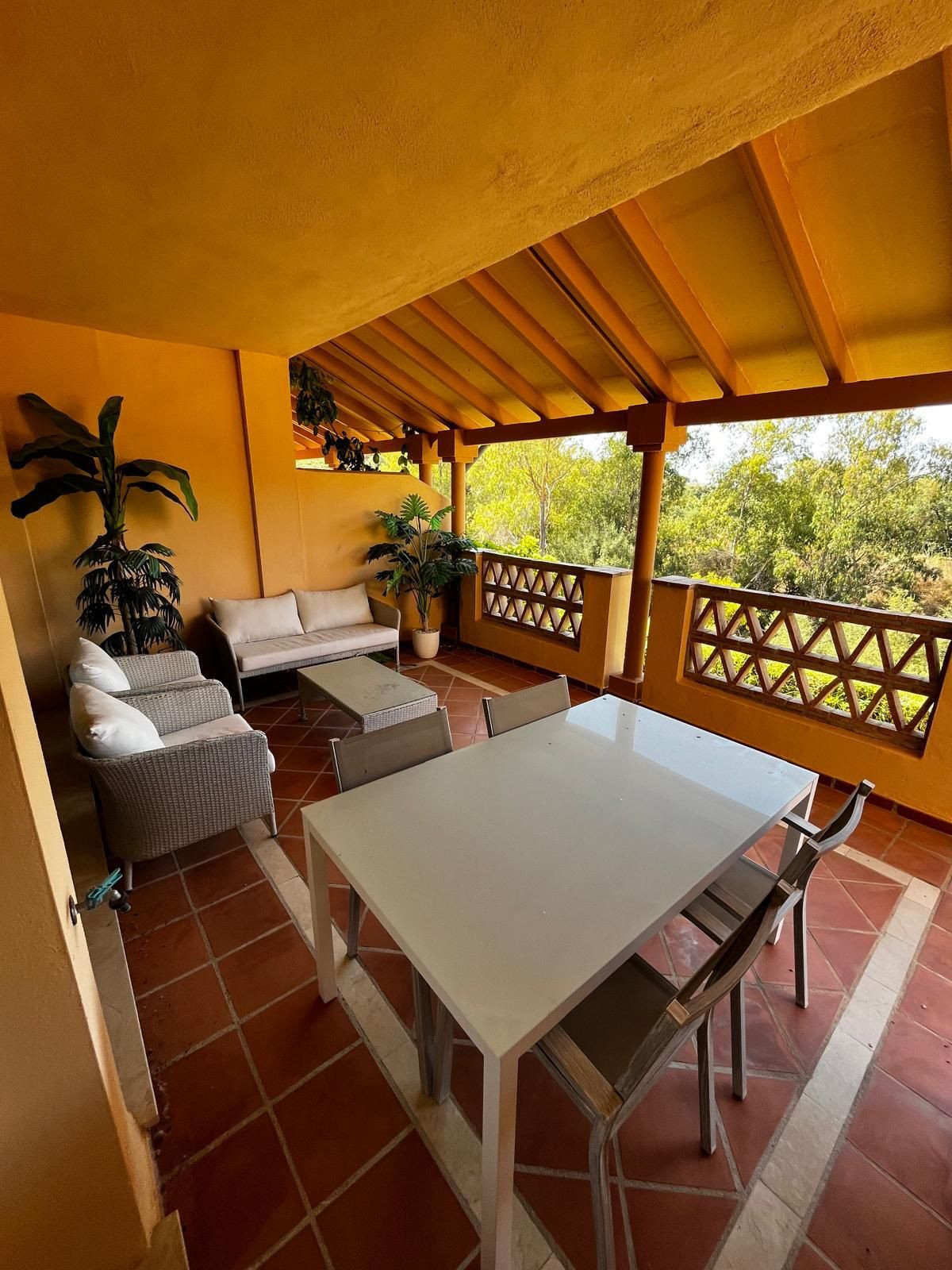 Appartement te koop in Elviria | 2 slaapkamers H5314390