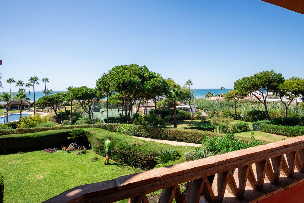 Appartement te koop in Elviria | 2 slaapkamers H5314867