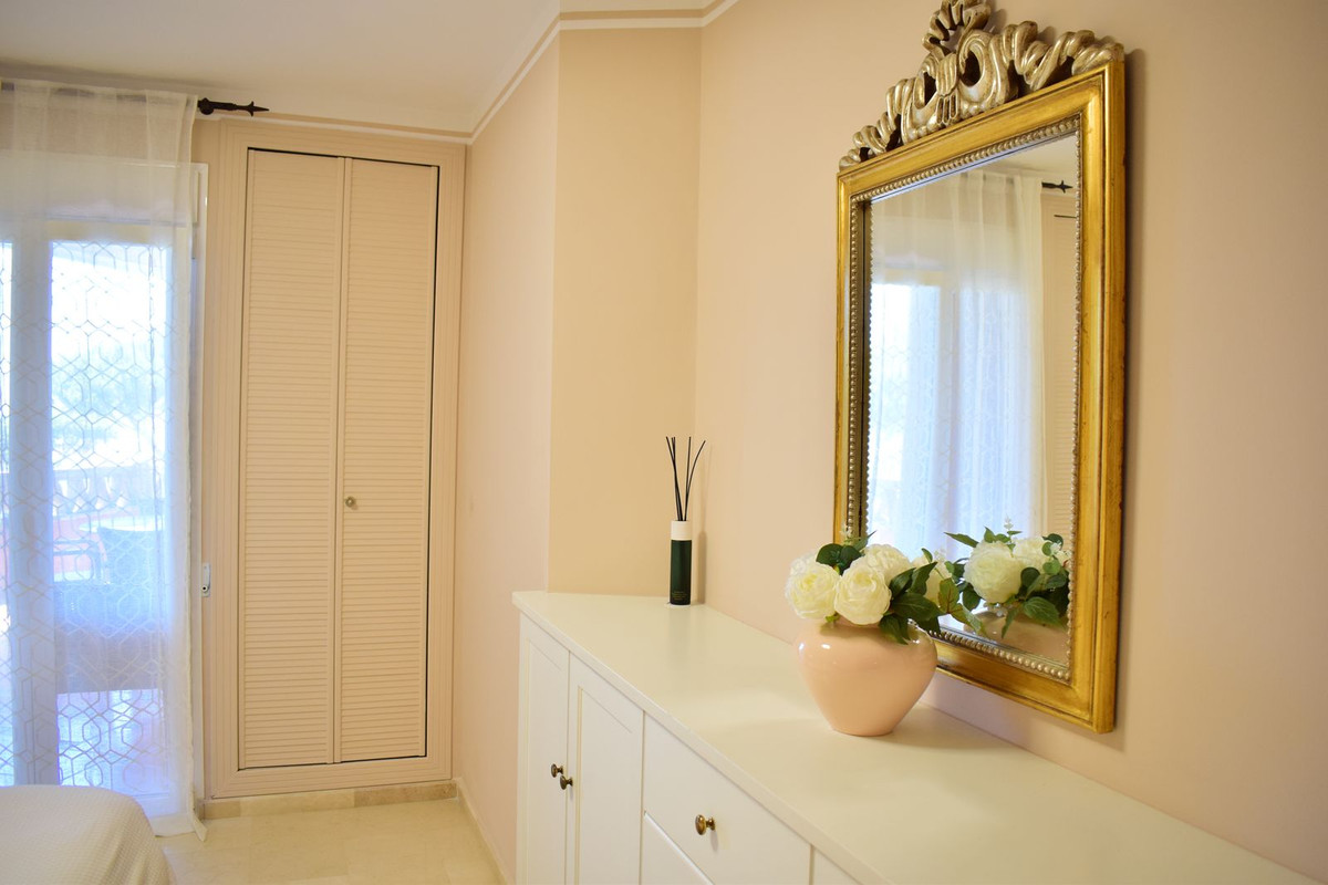 Appartement te koop in Elviria | 2 slaapkamers H5314867