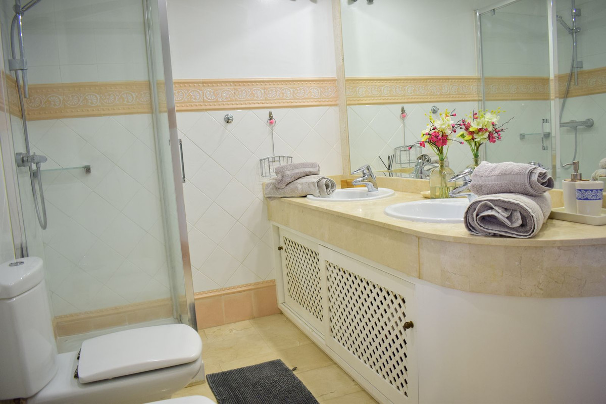 Appartement te koop in Elviria | 2 slaapkamers H5314867