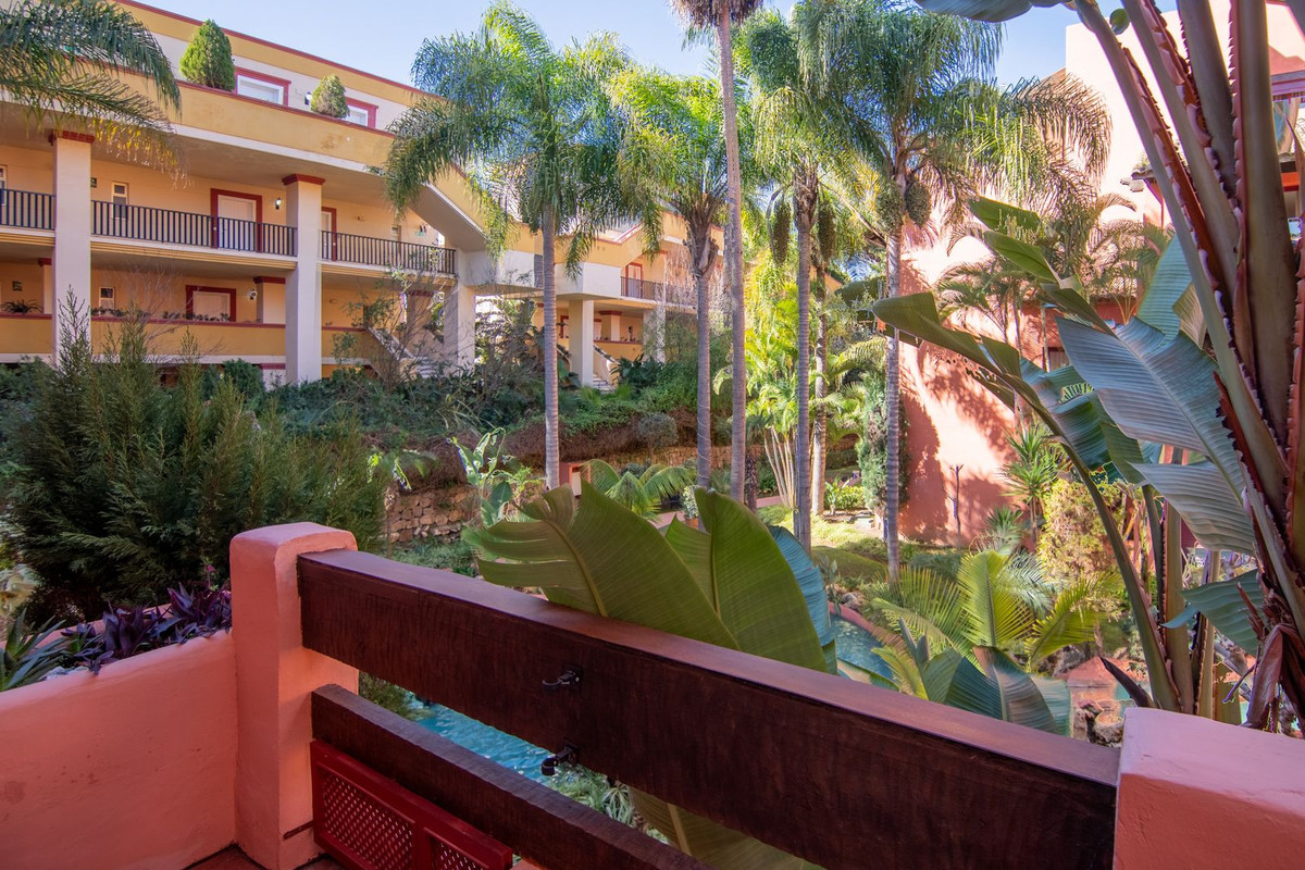 Appartement te koop in Elviria | 3 slaapkamers H5315203