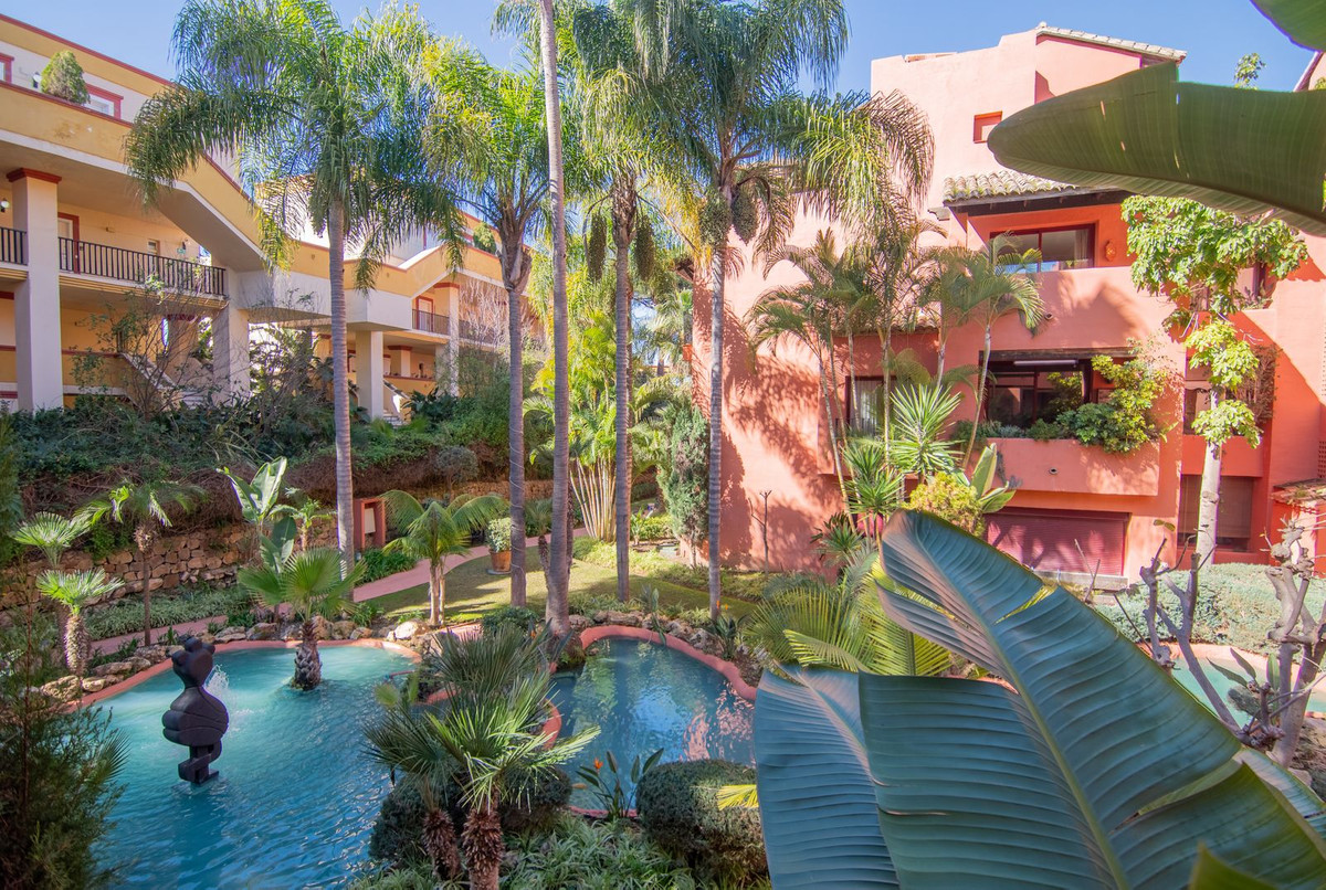 Appartement te koop in Elviria | 3 slaapkamers H5315203