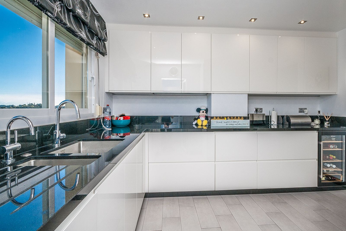 Appartement te koop in Elviria | 3 slaapkamers H5318860