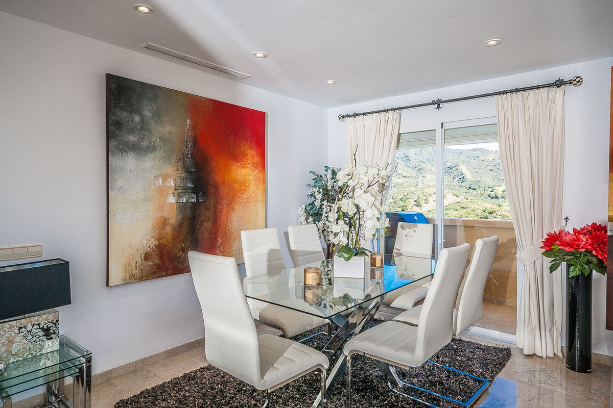 Appartement te koop in Elviria | 3 slaapkamers H5318860