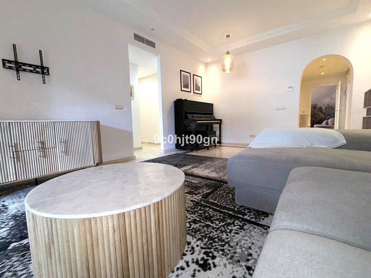 Appartement te koop in Elviria | 3 slaapkamers H5324560