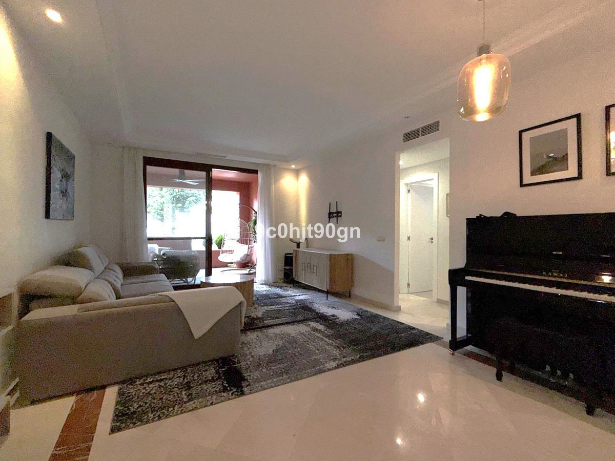 Appartement te koop in Elviria | 3 slaapkamers H5324560