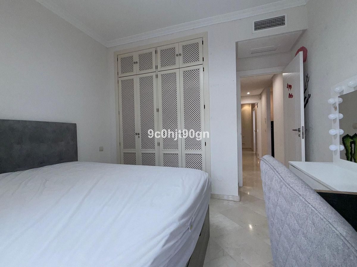 Appartement te koop in Elviria | 3 slaapkamers H5324560