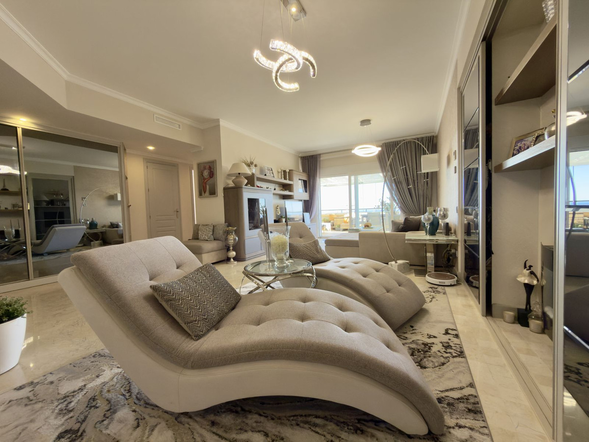 Penthouse te koop in Elviria | 3 slaapkamers H5324641