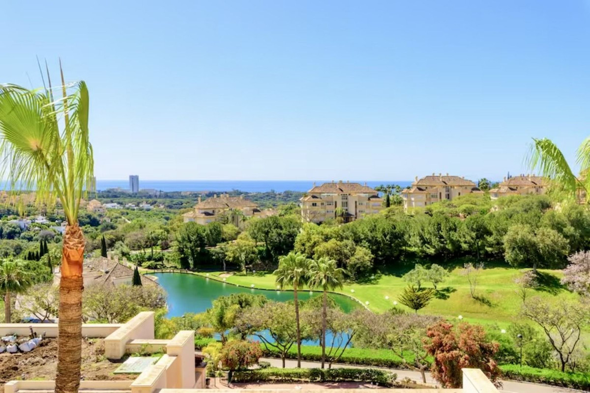 Penthouse te koop in Elviria | 3 slaapkamers H5324641