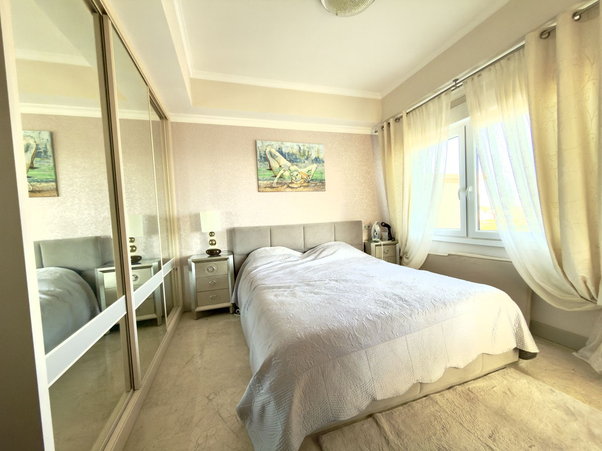 Penthouse te koop in Elviria | 3 slaapkamers H5324641