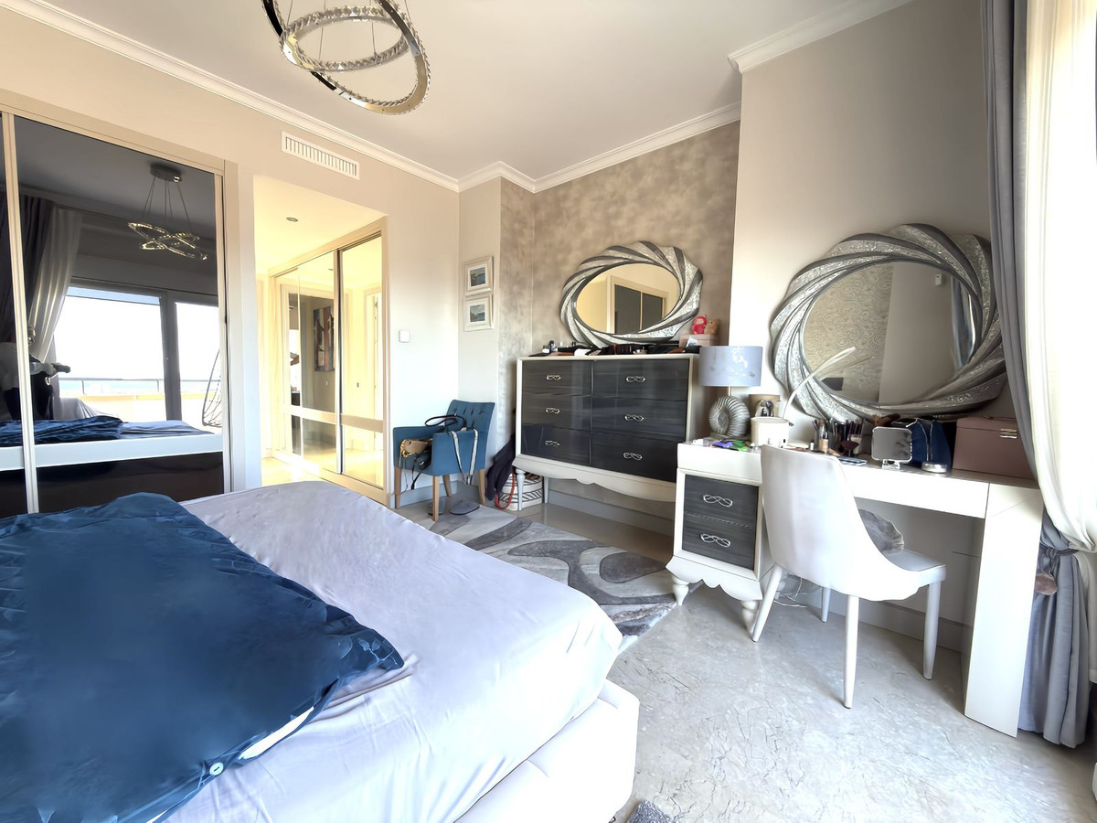 Penthouse te koop in Elviria | 3 slaapkamers H5324641