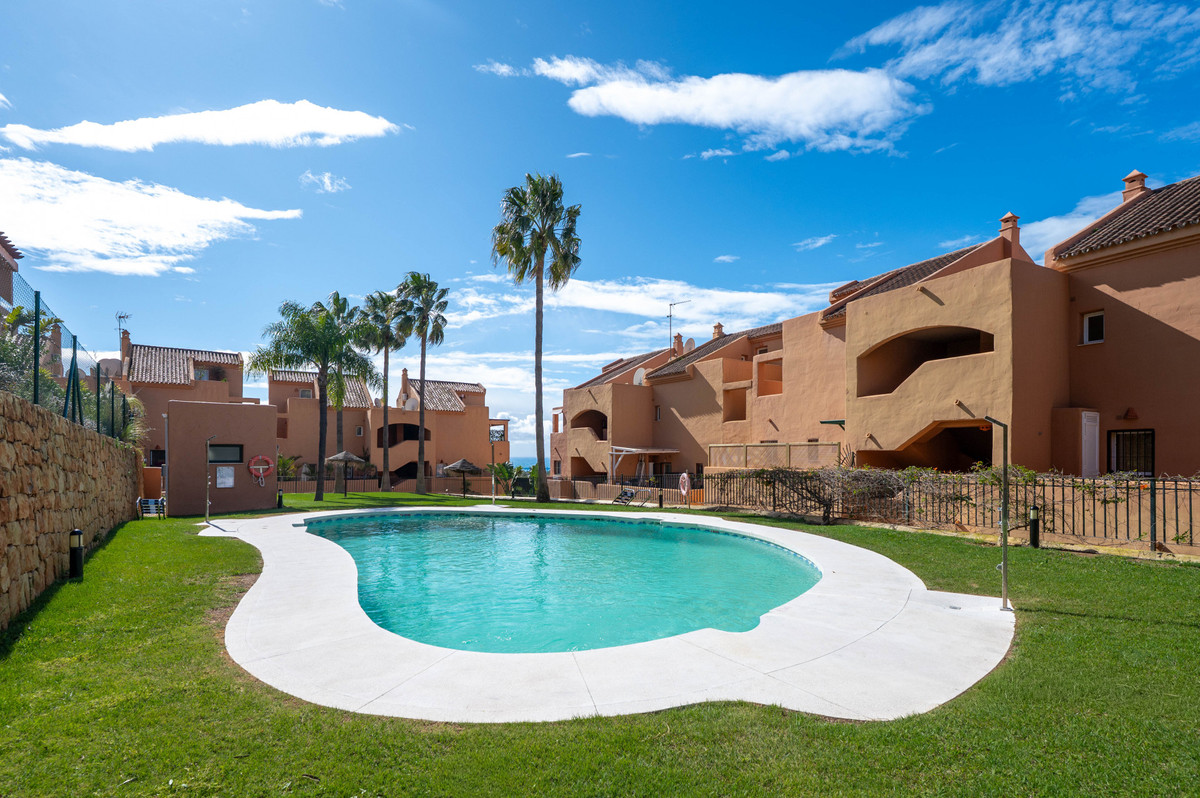 Appartement te koop in Elviria | 2 slaapkamers H5324800