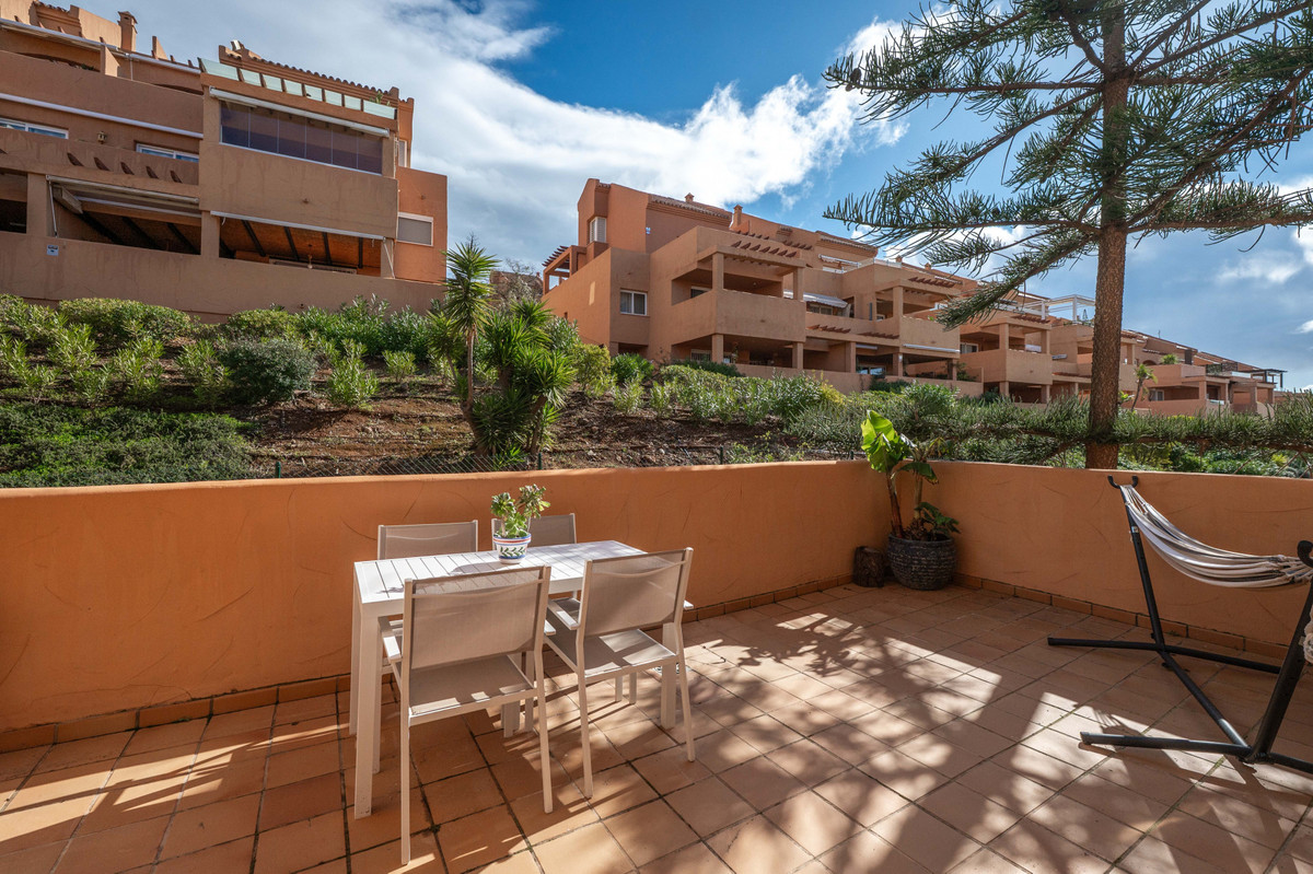 Appartement te koop in Elviria | 2 slaapkamers H5324800