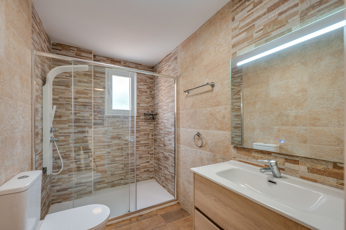 Appartement te koop in Elviria | 2 slaapkamers H5324800