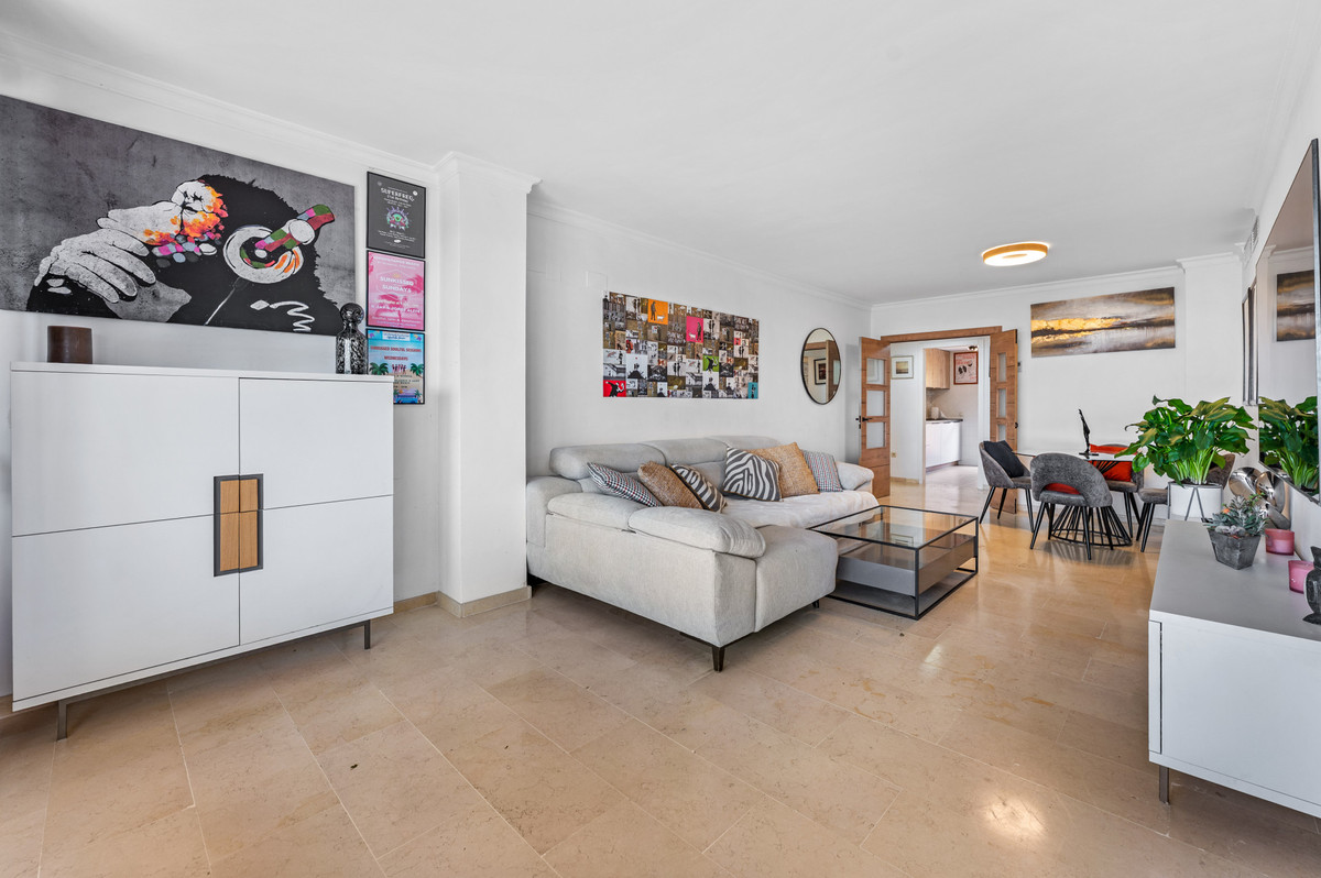 Appartement te koop in Elviria | 2 slaapkamers H5324800