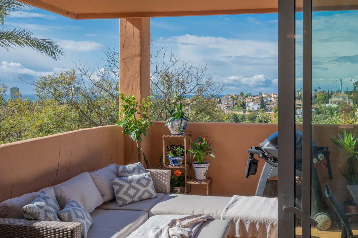 Appartement te koop in Elviria | 2 slaapkamers H5324800