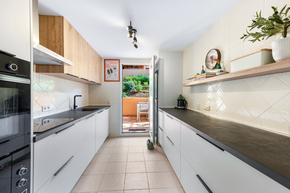 Appartement te koop in Elviria | 2 slaapkamers H5324800