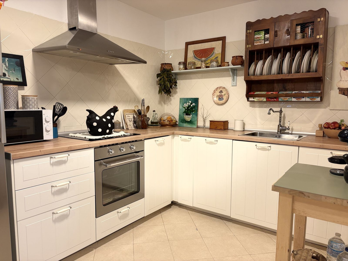 Appartement te koop in Elviria | 2 slaapkamers H5325427