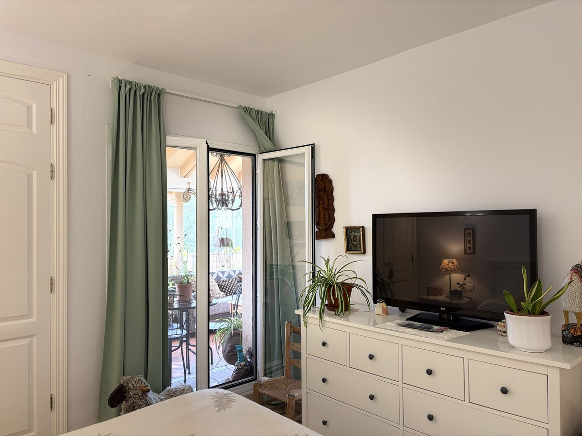 Appartement te koop in Elviria | 2 slaapkamers H5325427