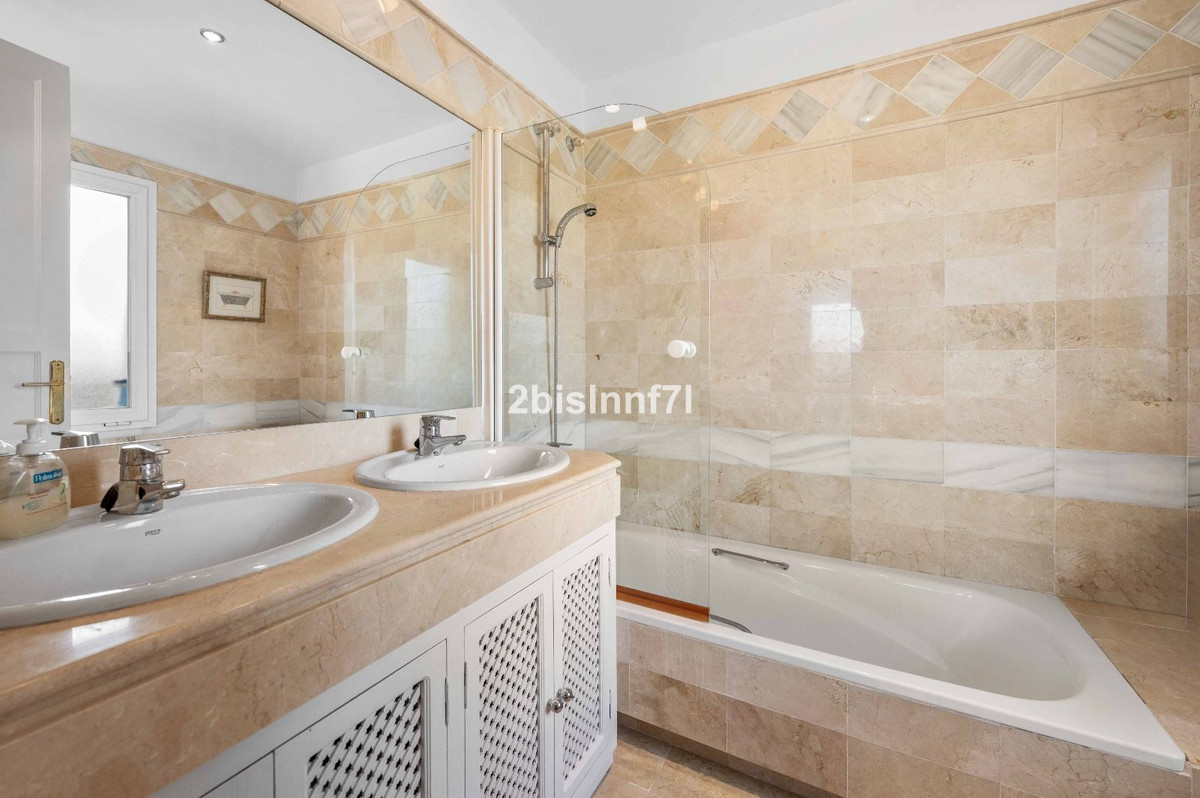 Penthouse Duplex te koop in Elviria | 3 slaapkamers H5337391