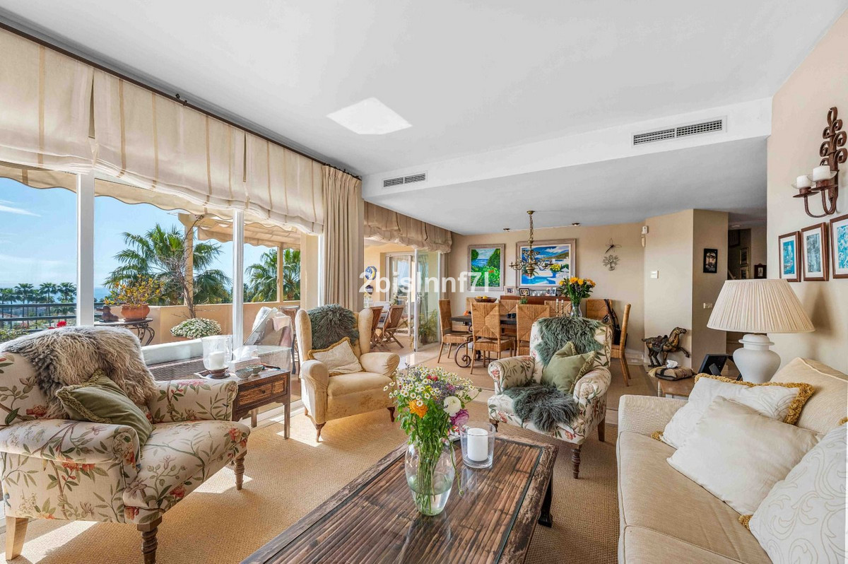 Penthouse Duplex te koop in Elviria | 3 slaapkamers H5337391