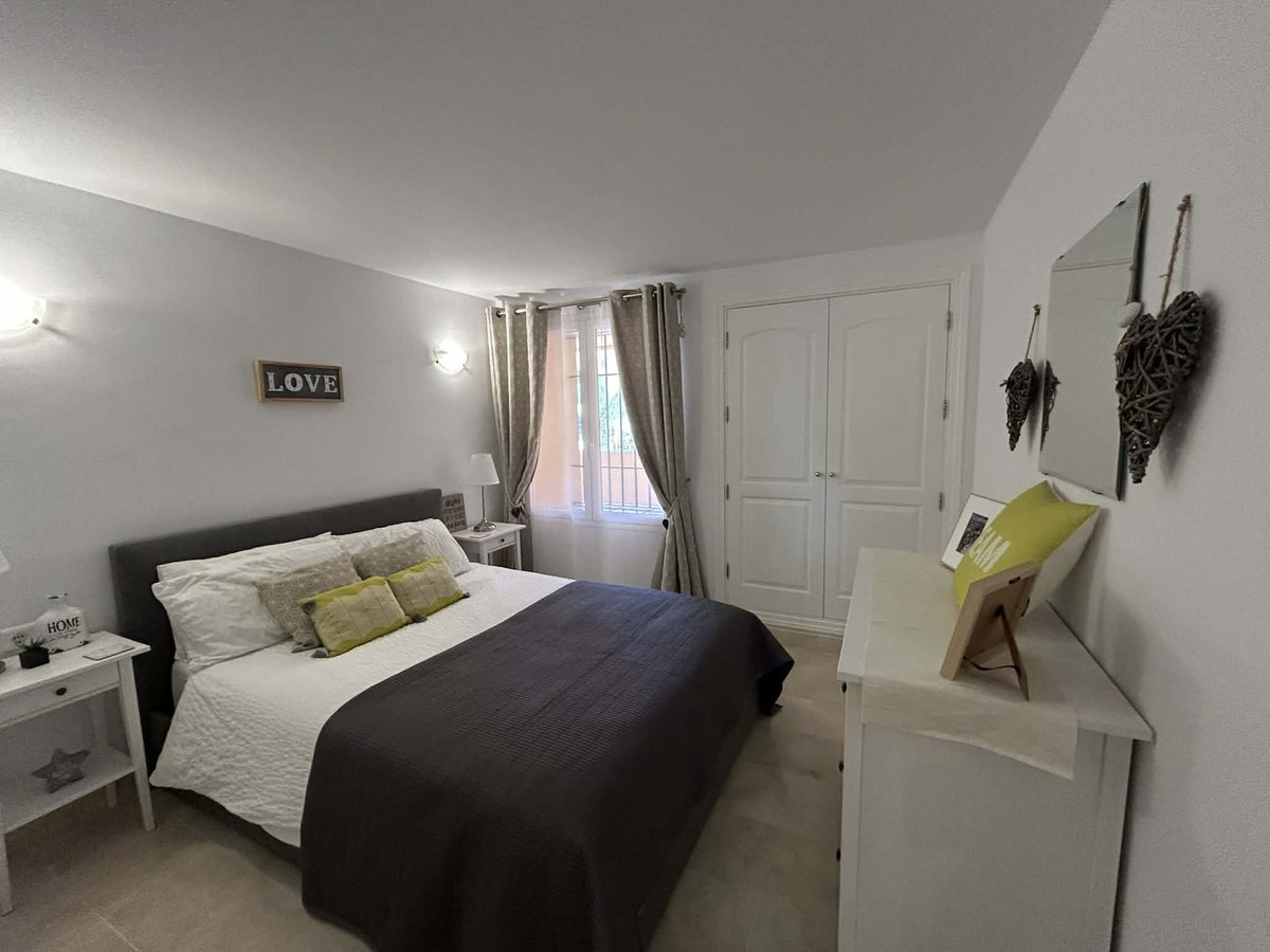 Appartement te koop in Elviria | 2 slaapkamers H5338612