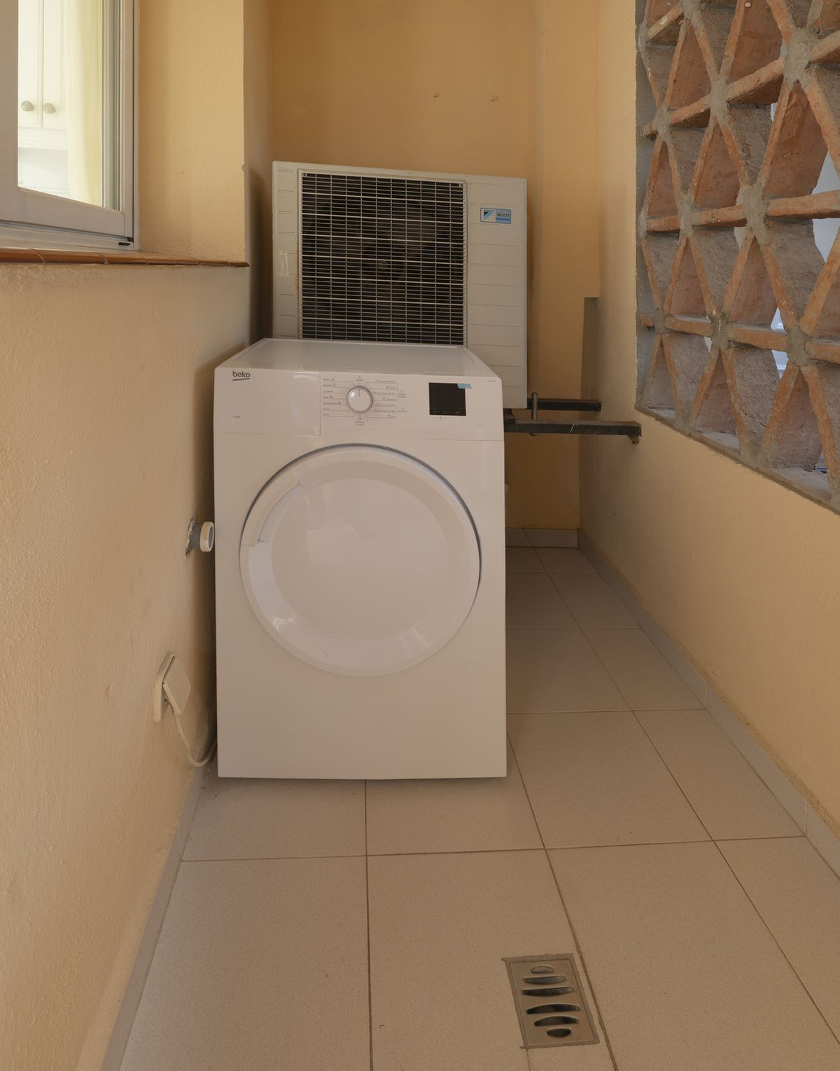 Property main view 35