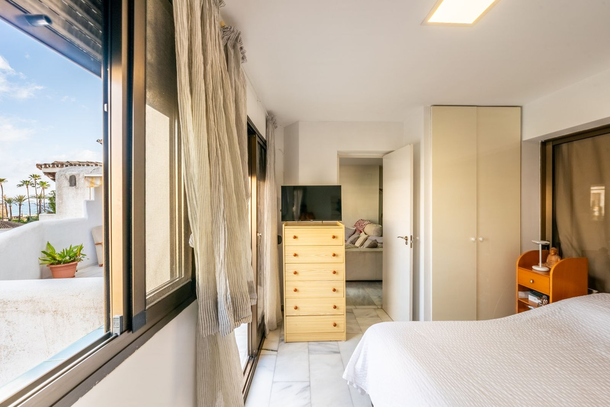 Penthouse te koop in Elviria | 2 slaapkamers H5342119