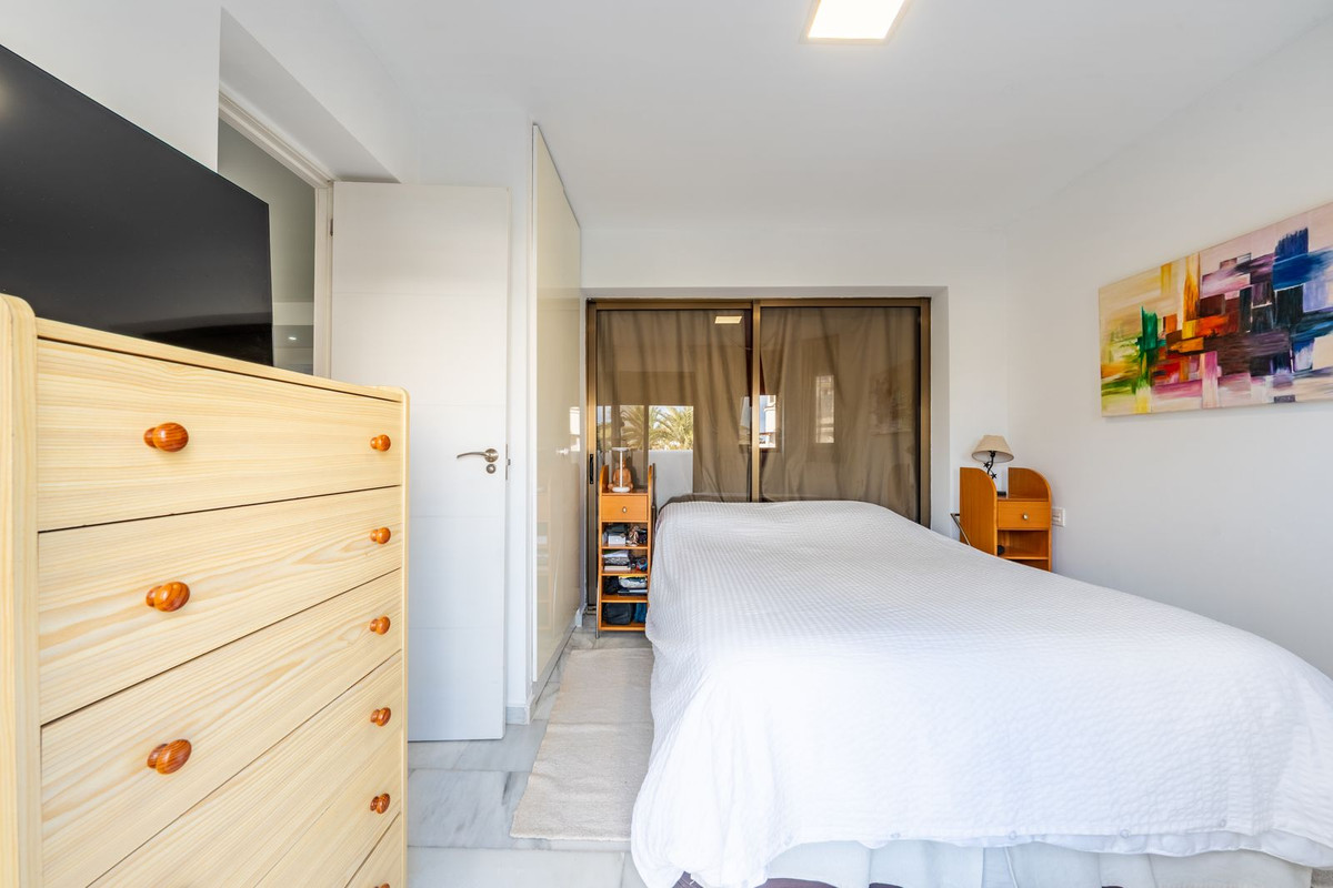 Penthouse te koop in Elviria | 2 slaapkamers H5342119