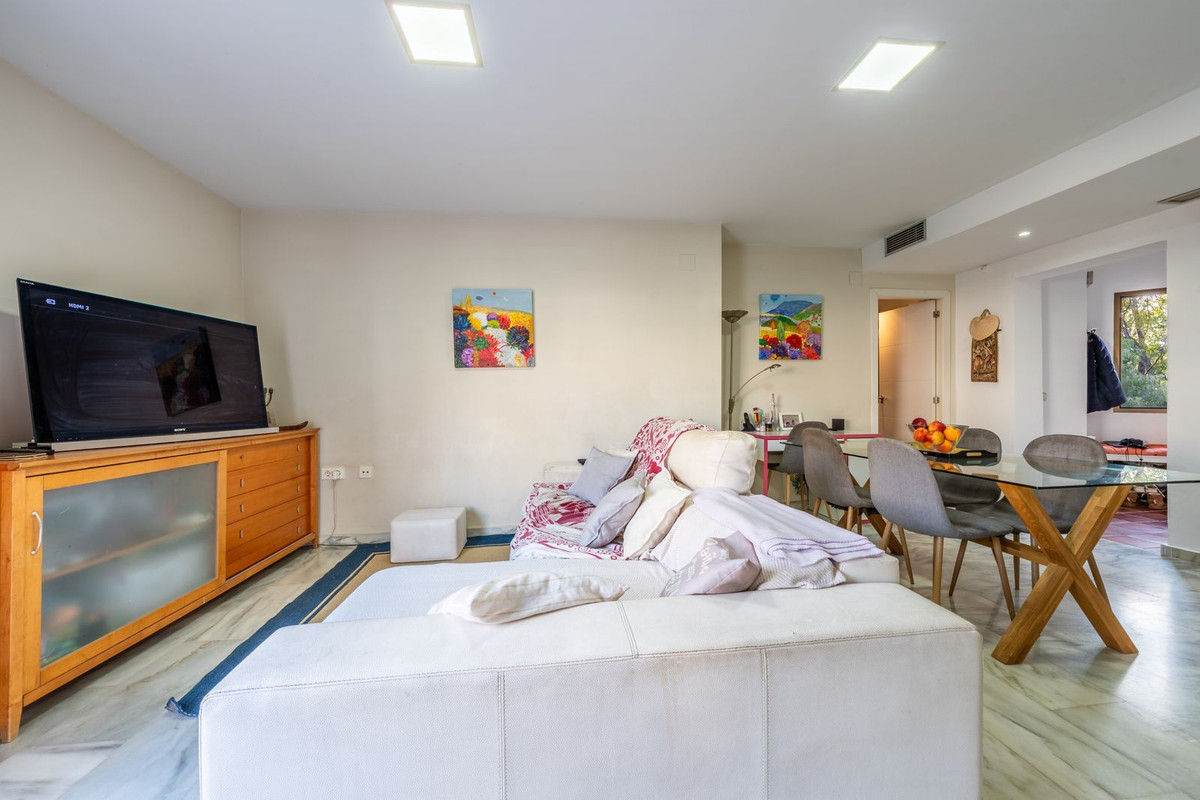 Penthouse te koop in Elviria | 2 slaapkamers H5342119
