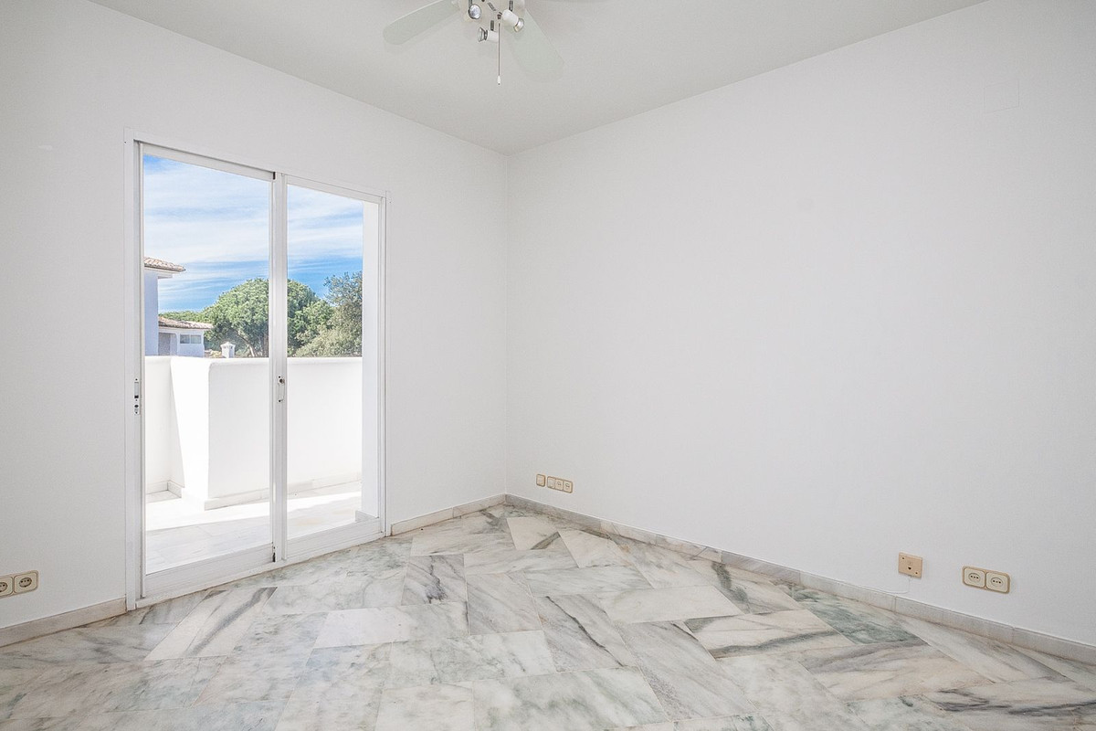 Appartement te koop in Elviria | 2 slaapkamers H5347222